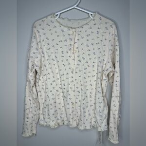 Knitting shirt blue flower